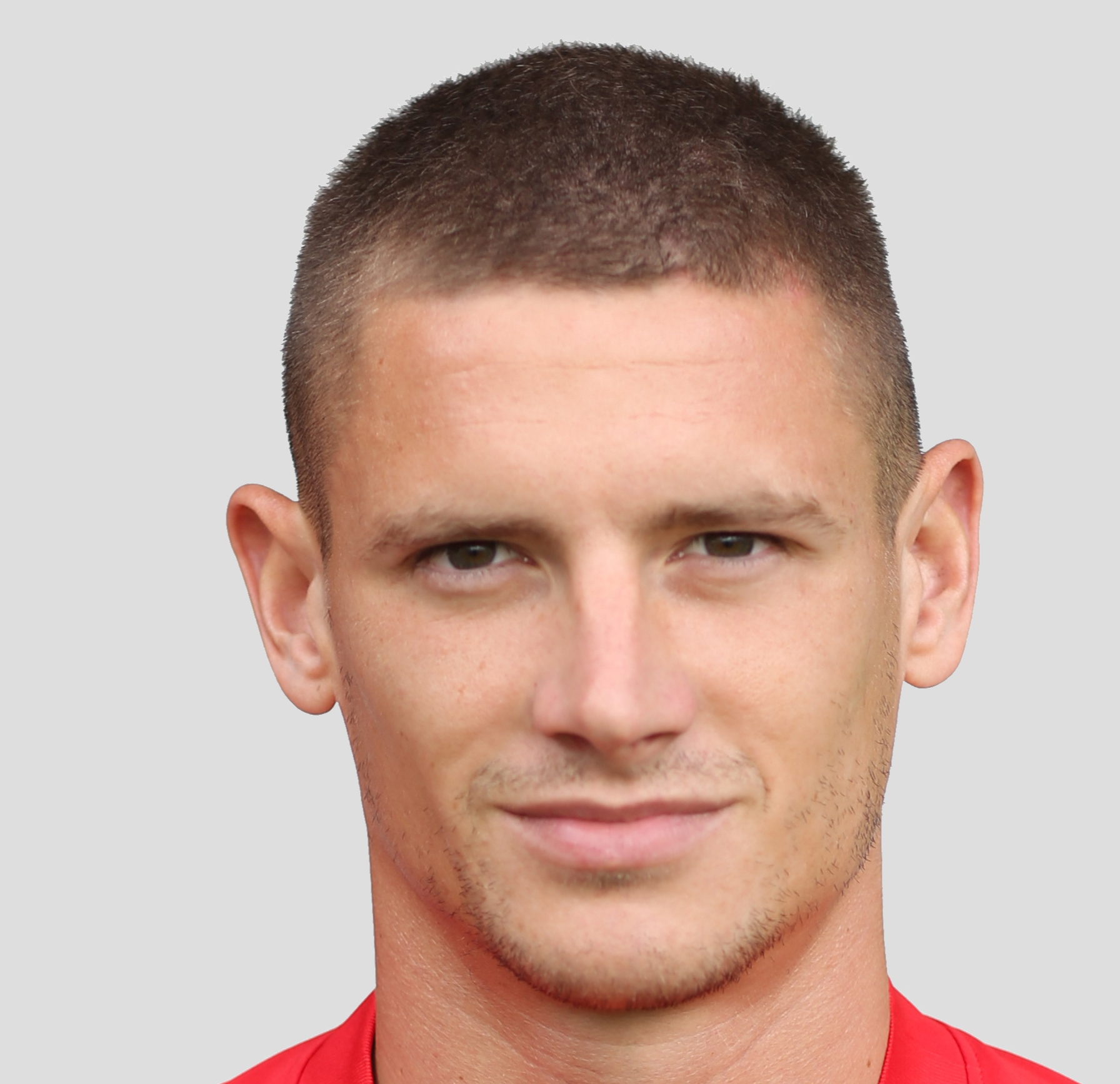 https://img.hzrdjx.com/img/football/player/b4e4329b846a355a66f3e83626b2a86a.jpg